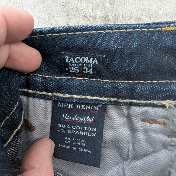 MEK Denim USA Tacoma Boot Cut Distressed Dark Wash Women's Jeans 25 x 34 - Picture 11 of 12